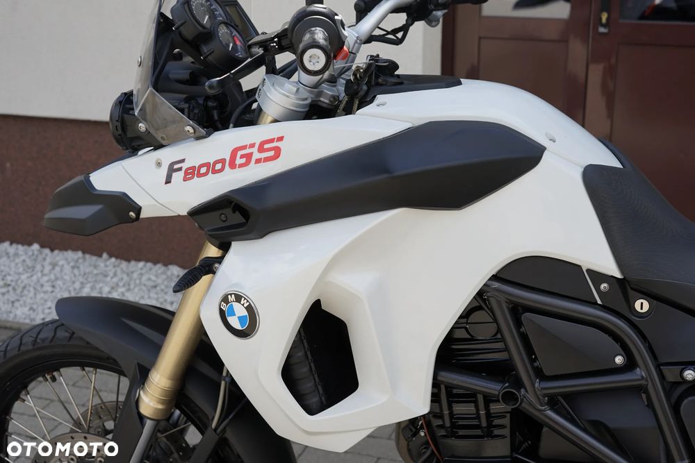 BMW F - 28