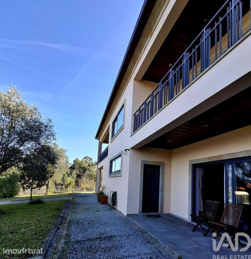 Casa / Villa T5 em Reboreda e Nogueira de 419 m2 - Grande imagem: 4/26