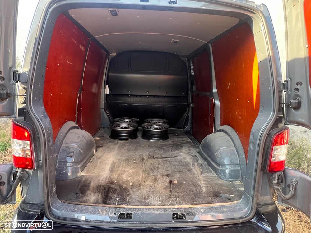 VW Transporter T5 - 10