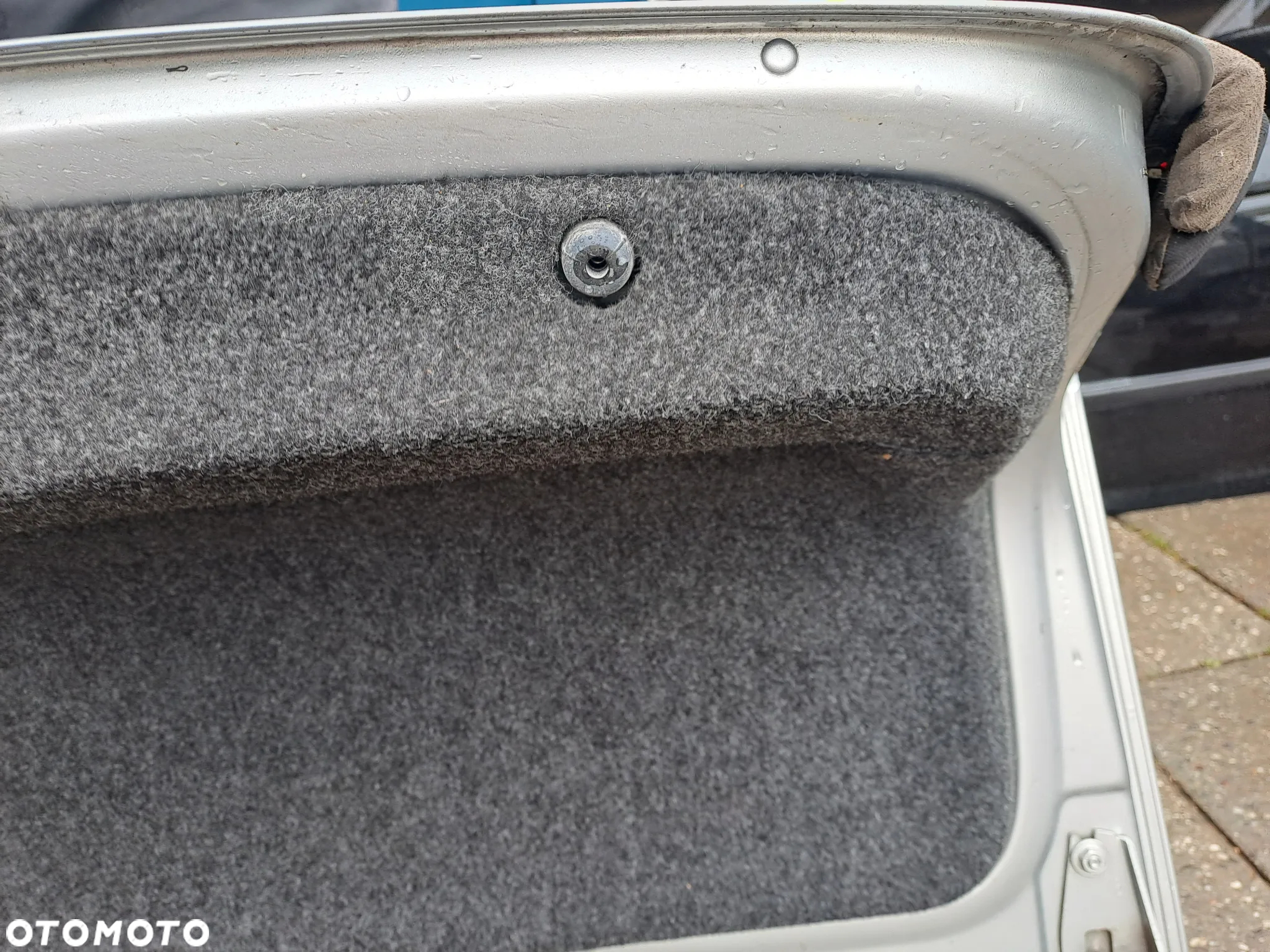 Volkswagen Jetta III 1K2 A5 sedan zderzak tylny z PDC kod lakieru LA7W - 15