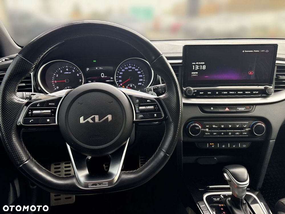 Kia ProCeed - 13