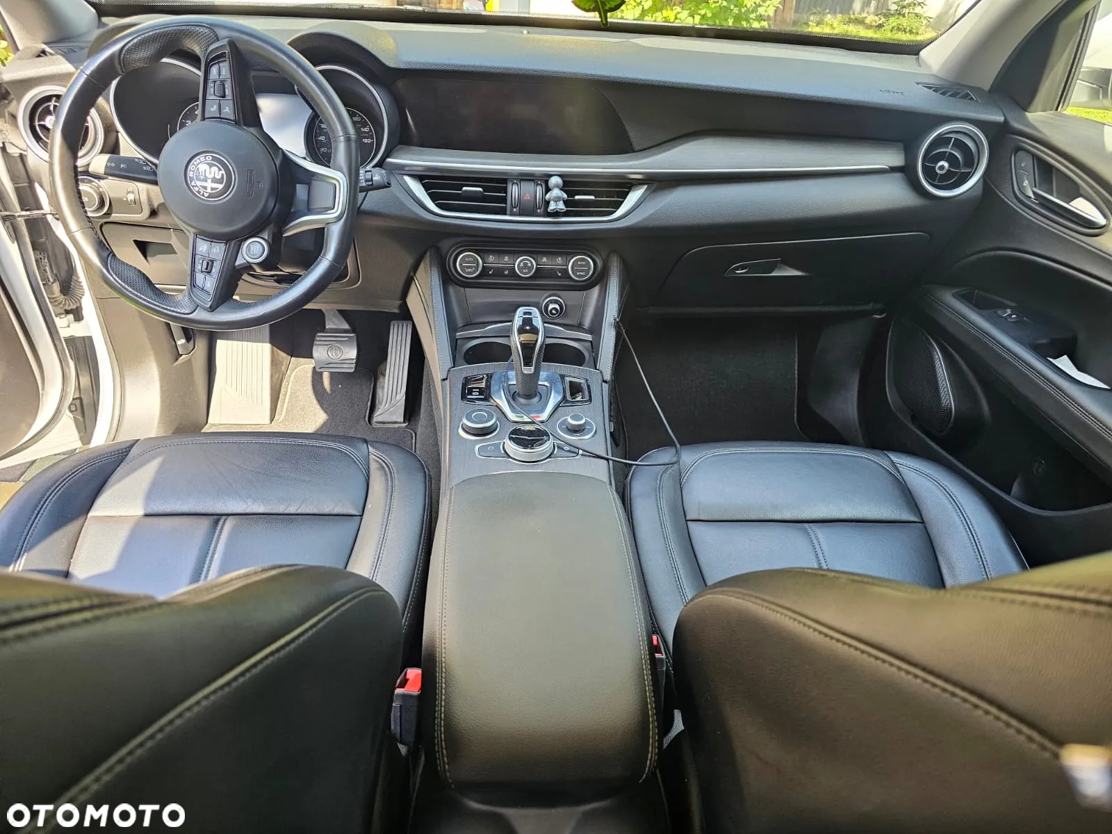 Alfa Romeo Stelvio 2.0 Turbo 16V AT8-Q4 Ti - 13