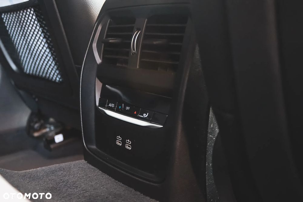 BMW Seria 3 320d M Sport Shadow sport - 38