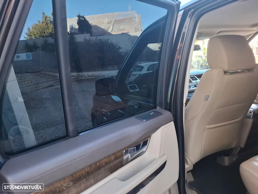 Land Rover Range Rover Sport 3.0 TDV6 HSE - 34