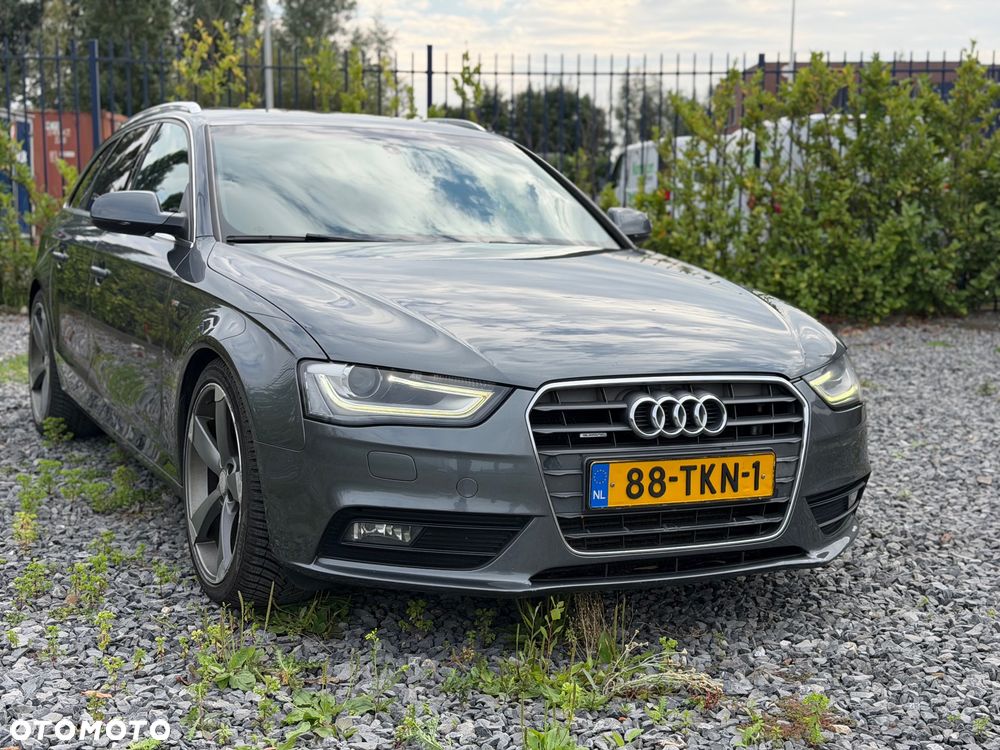 Audi A4 Avant 2012 photo 4
