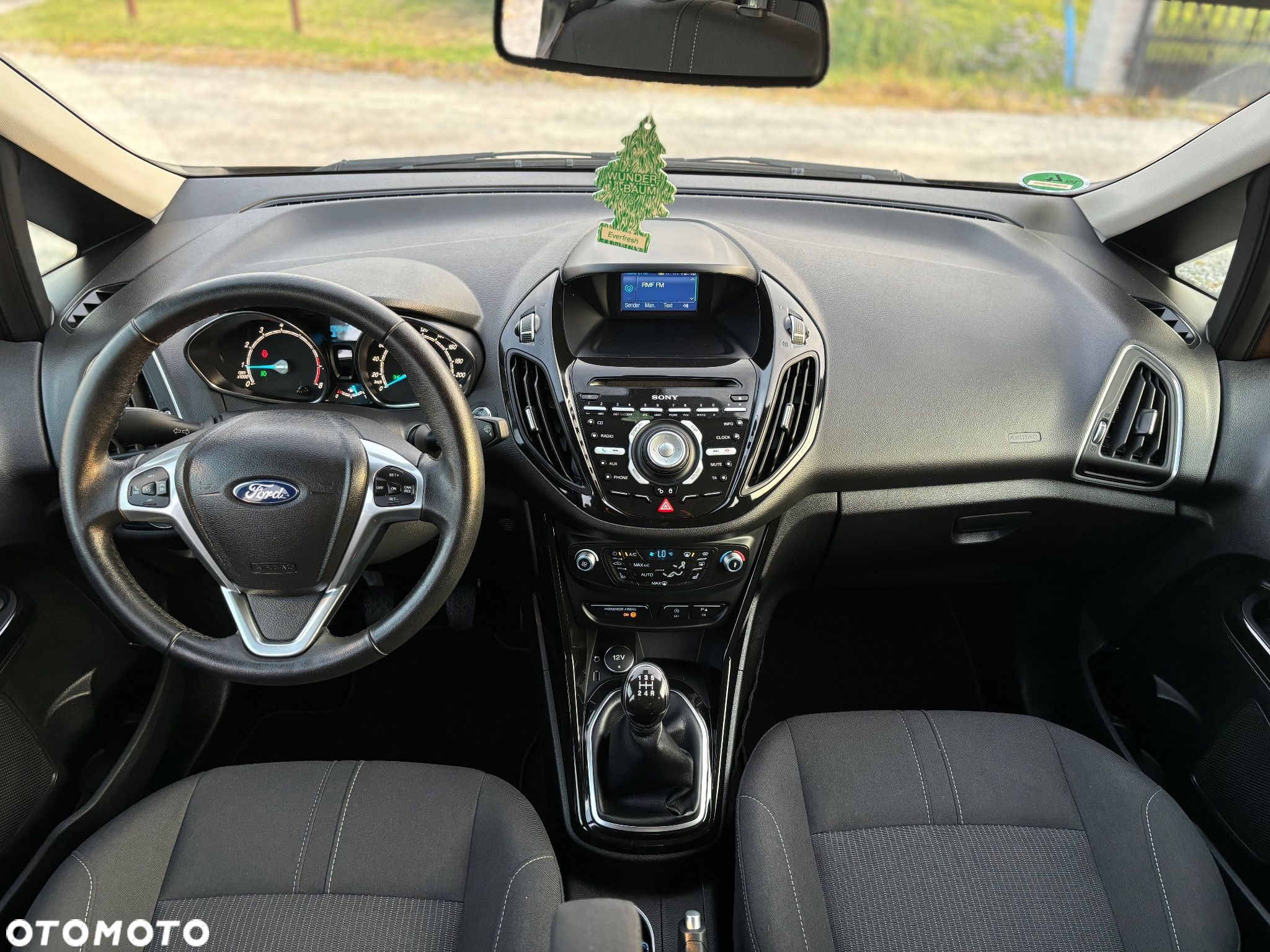 Ford B-MAX - 13