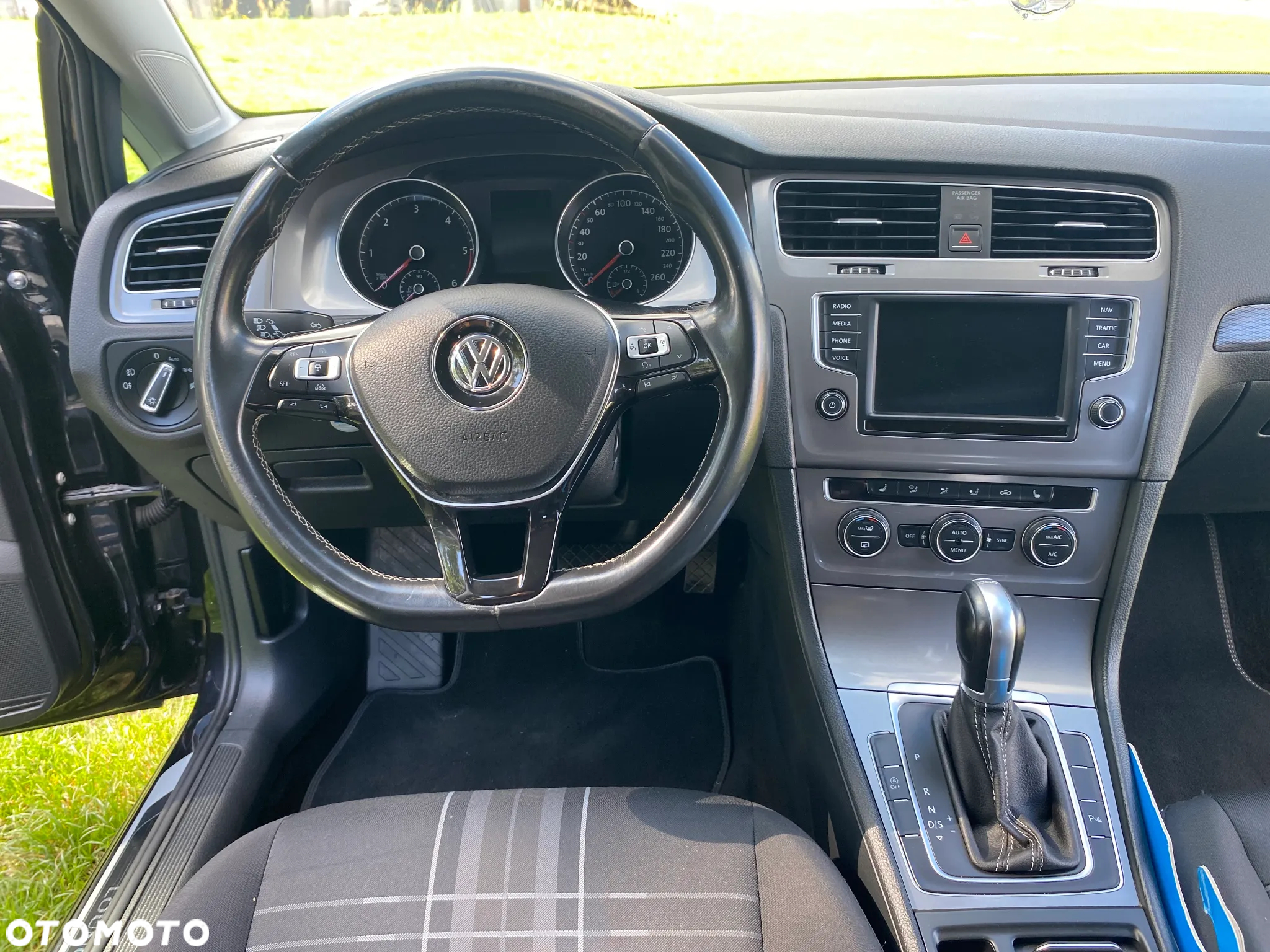 Volkswagen Golf VII 1.6 TDI BMT Highline DSG - 15