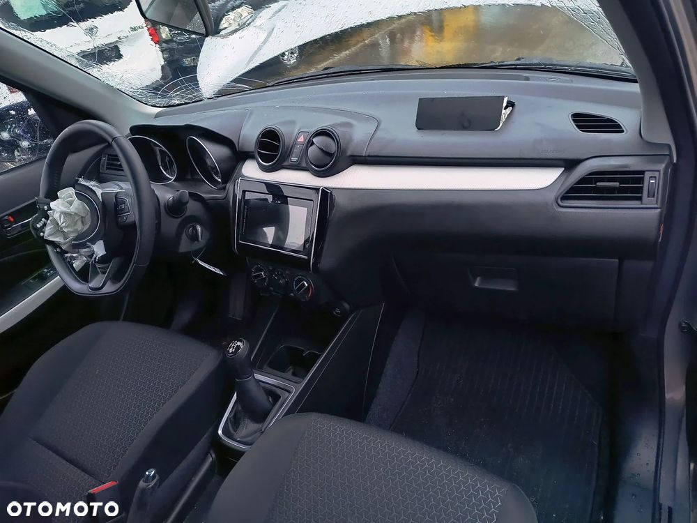 Suzuki Swift 1.2 Dualjet SHVS Premium Plus - 6