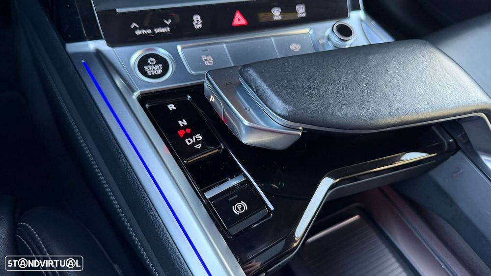 Audi e-tron 55 quattro S line - 43