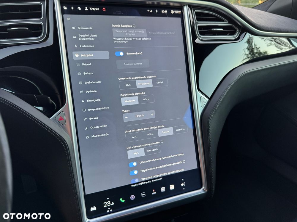 Tesla Model S - 34