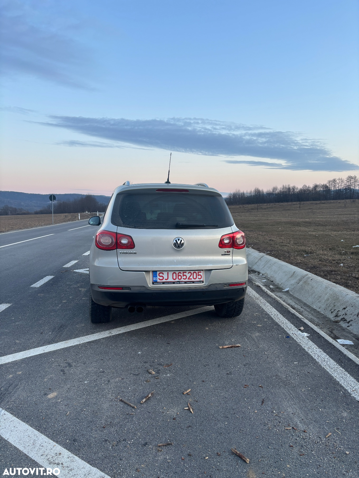 Volkswagen Tiguan 1.4 TSI 4Motion Trend&Fun - 4