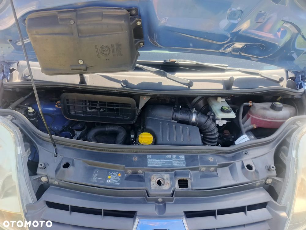 Renault Trafic - 8