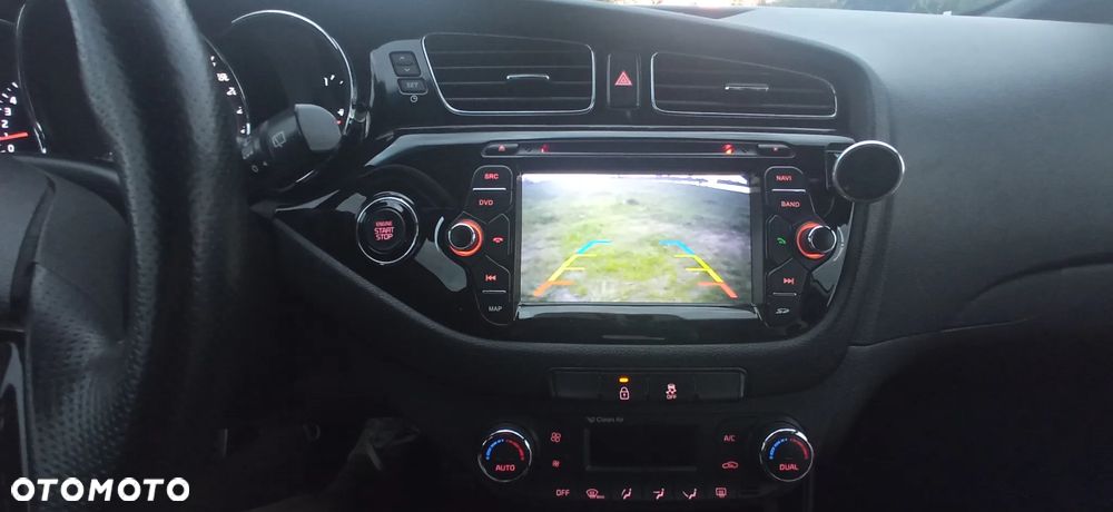 Kia Ceed Cee'd 1.6 T-GDI GT L - 12