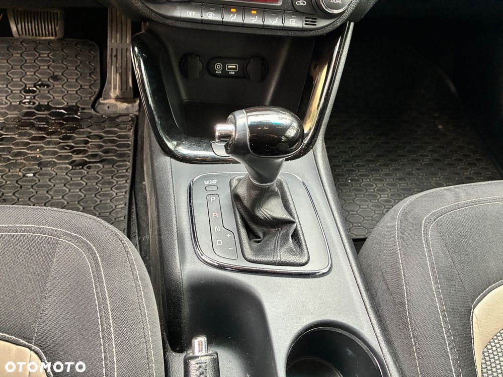 Kia Ceed 1.6 CRDi L Business Line DCT - 14