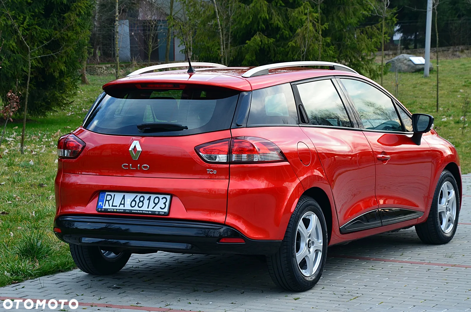 Renault Clio - 9