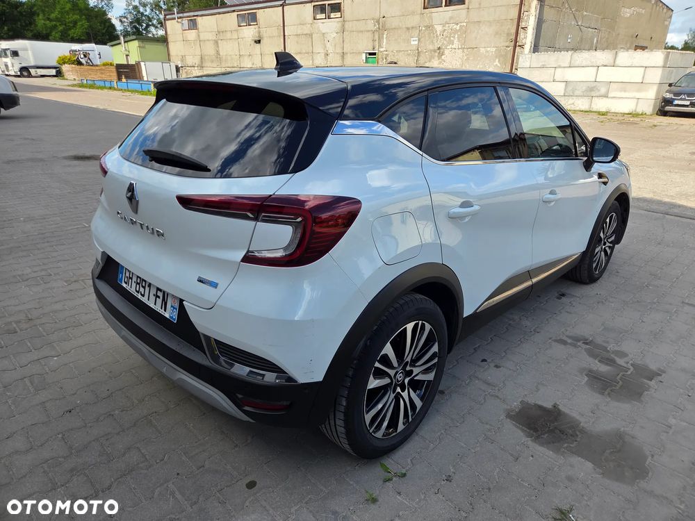 Renault Captur E-TECH 160 INITIALE PARIS - 11