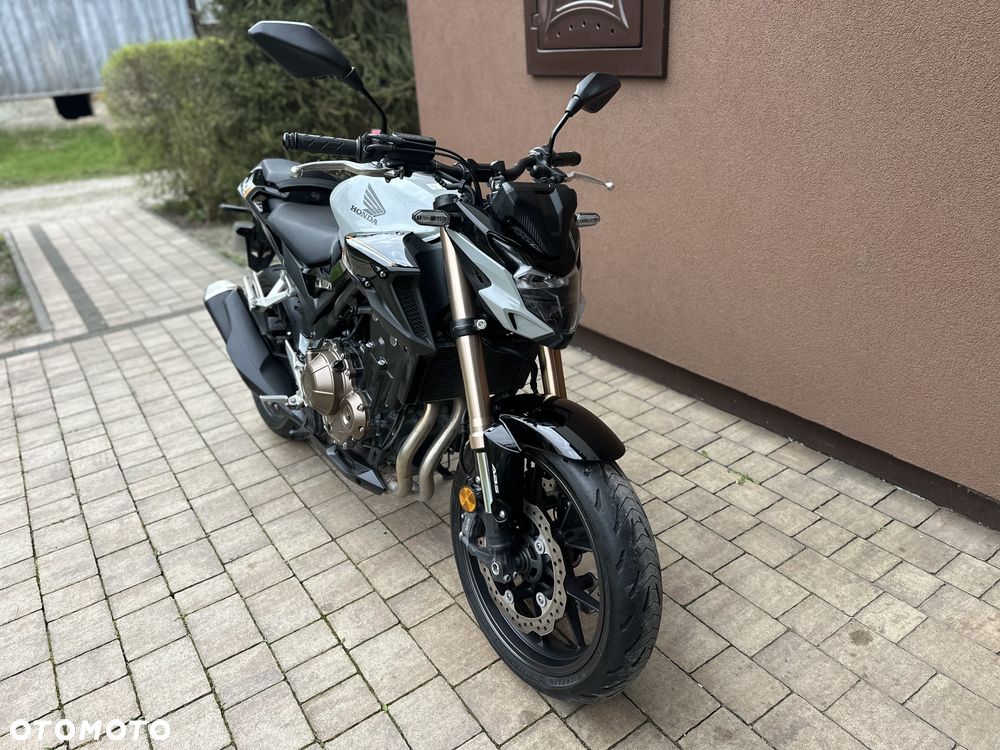 Honda CB - 3