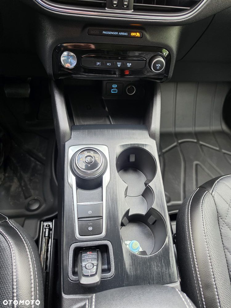 Ford Kuga 2.5 Duratec PHEV TITANIUM - 26