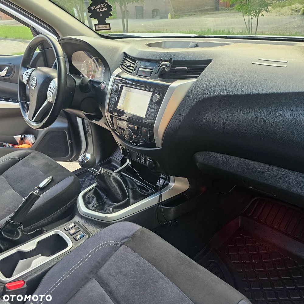 Nissan Navara 2.5 D LE Long EU5 - 25
