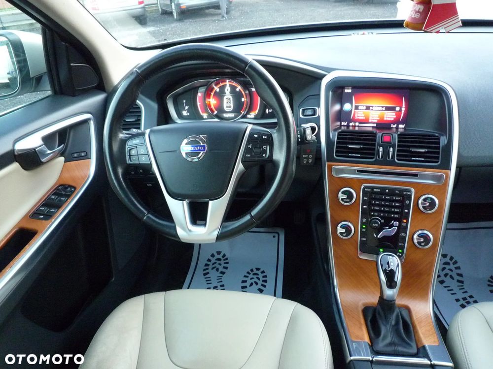 Volvo XC 60 D3 Drive-E Summum - 18