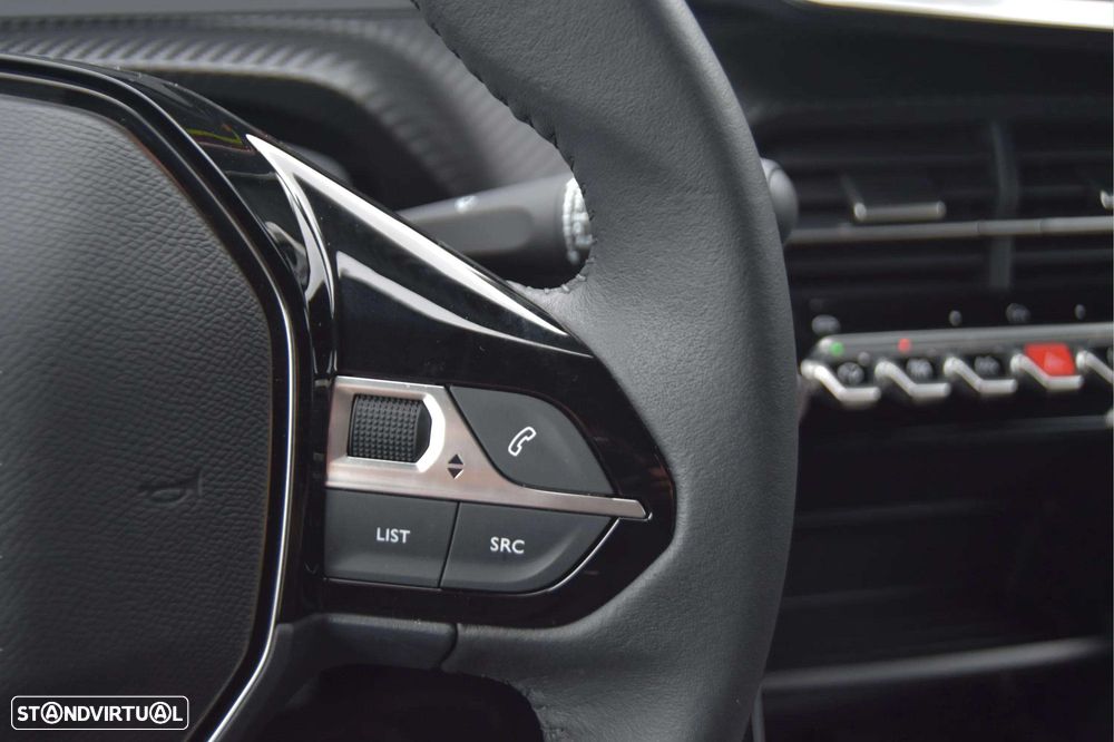 Peugeot e-2008 54 kWh Active - 27