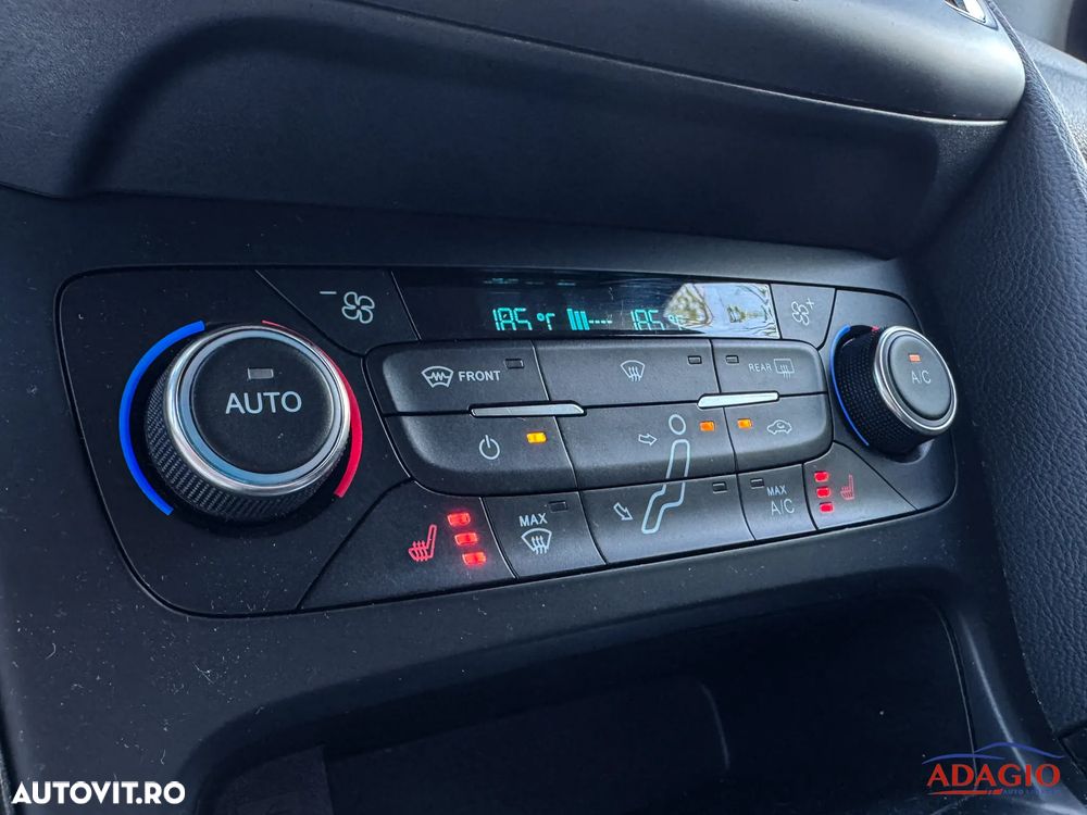 Ford Focus 1.0 EcoBoost Titanium Business - 26