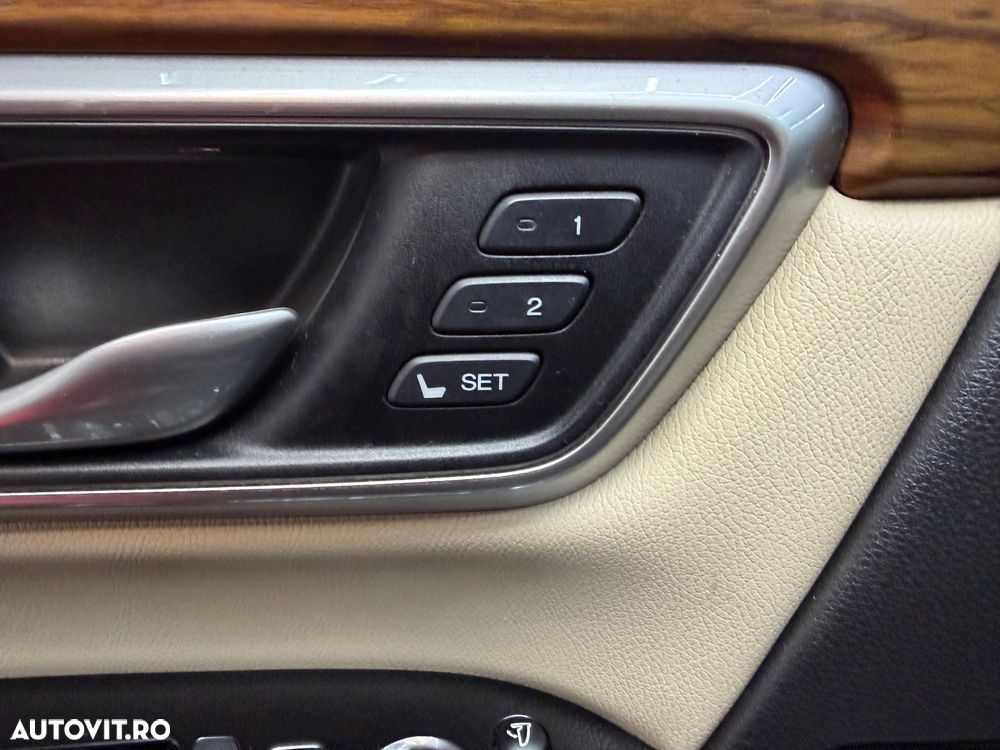 Honda CR-V 1.5 VTEC Turbo 4WD CVT Executive - 21