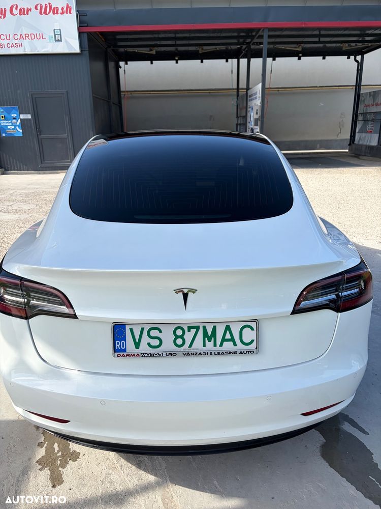 Tesla Model 3 - 13