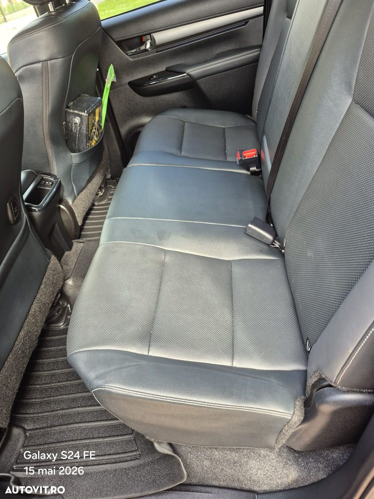 Toyota Hilux 2.8D 204CP 4x4 Double Cab AT Invincible - 28