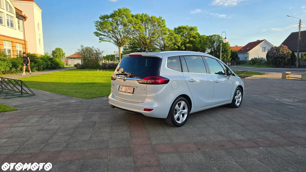 Opel Zafira - 38