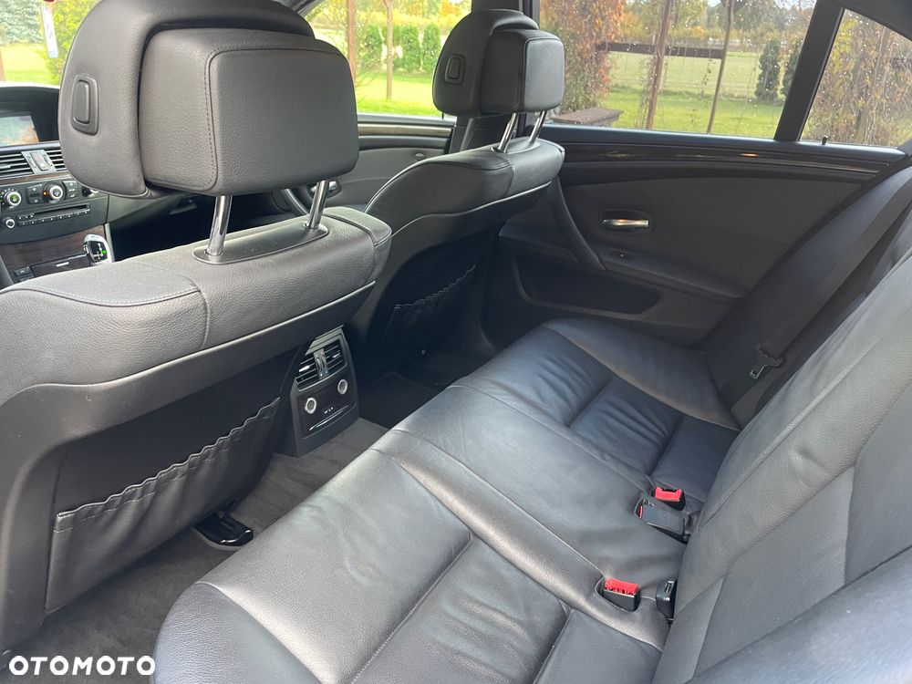 BMW Seria 5 - 25