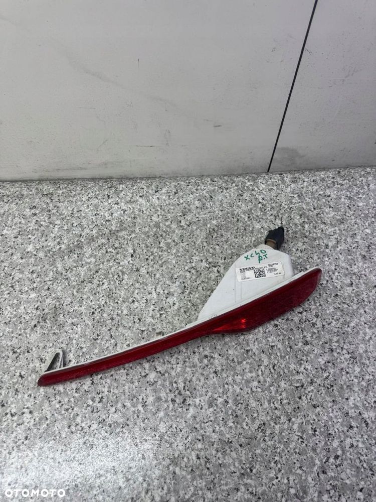 odblask lampa przeciwmgielna prawy tył volvo xc40 2017-2024 32228783 - 3