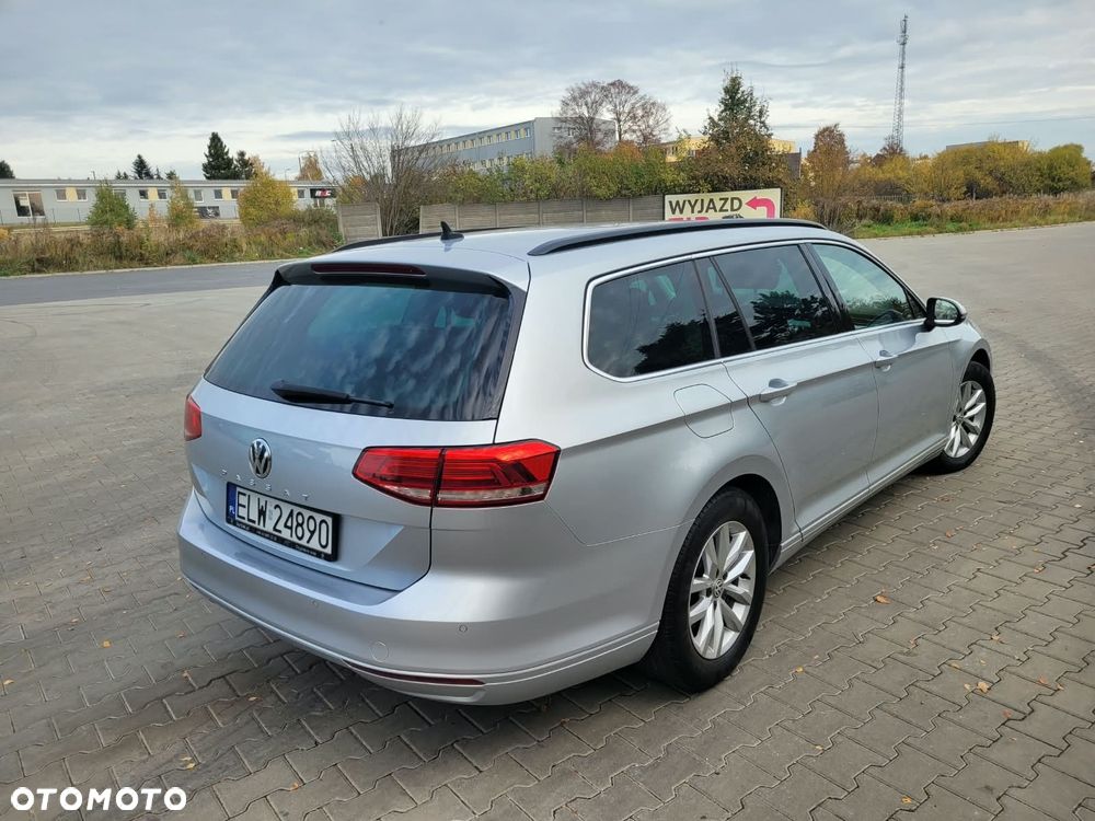 Volkswagen Passat - 5