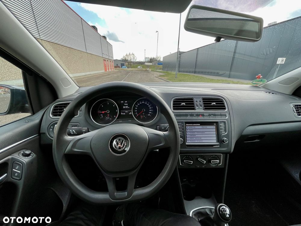 Volkswagen Polo 1.4 TDI Blue Motion Technology Lounge - 10