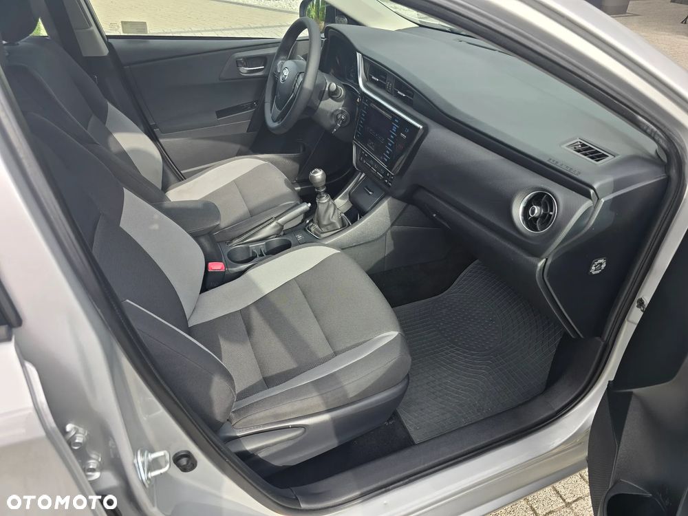 Toyota Auris 1.4 D-4D Active - 13