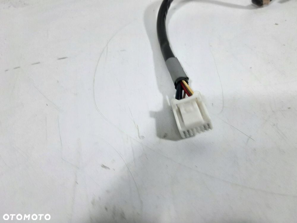 TOYOTA AVENSIS T27 KOMBI 09R LUSTERKO PRAWE KOD 8U5 7PIN - 3