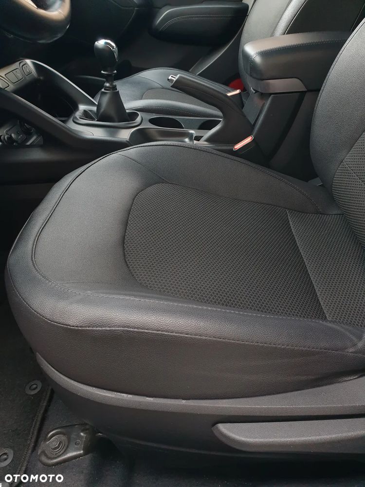 Hyundai ix35 1.6 GDI Premium 2WD - 23