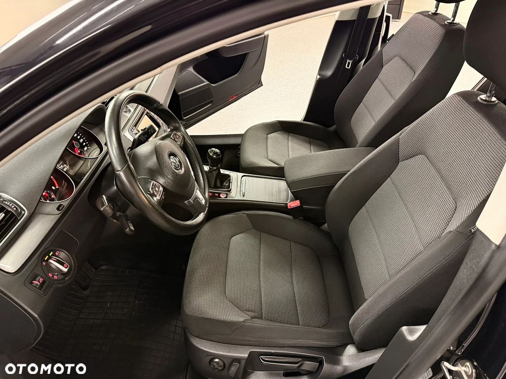 Volkswagen Passat 1.4 TSI BMT Comfortline - 17