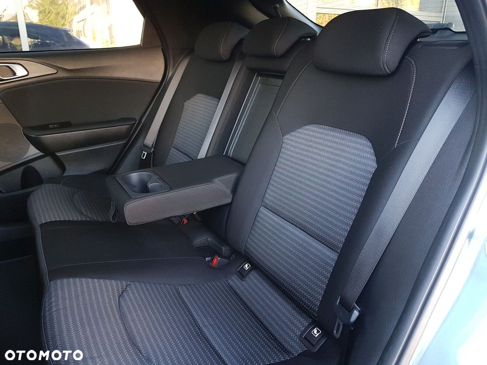 Kia XCeed 1.5 T-GDI M DCT - 29