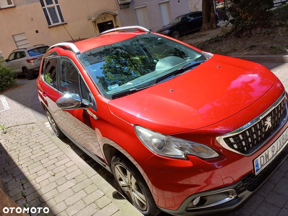 Peugeot 2008 1.2 Pure Tech Allure S&S - 2