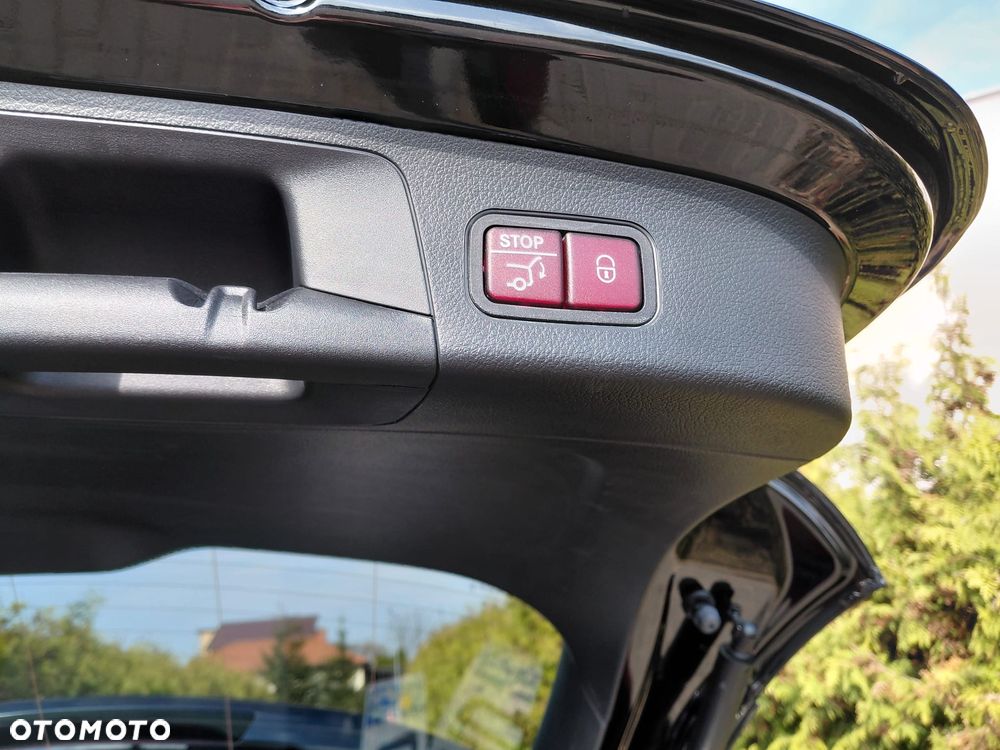 Mercedes-Benz GLA - 29