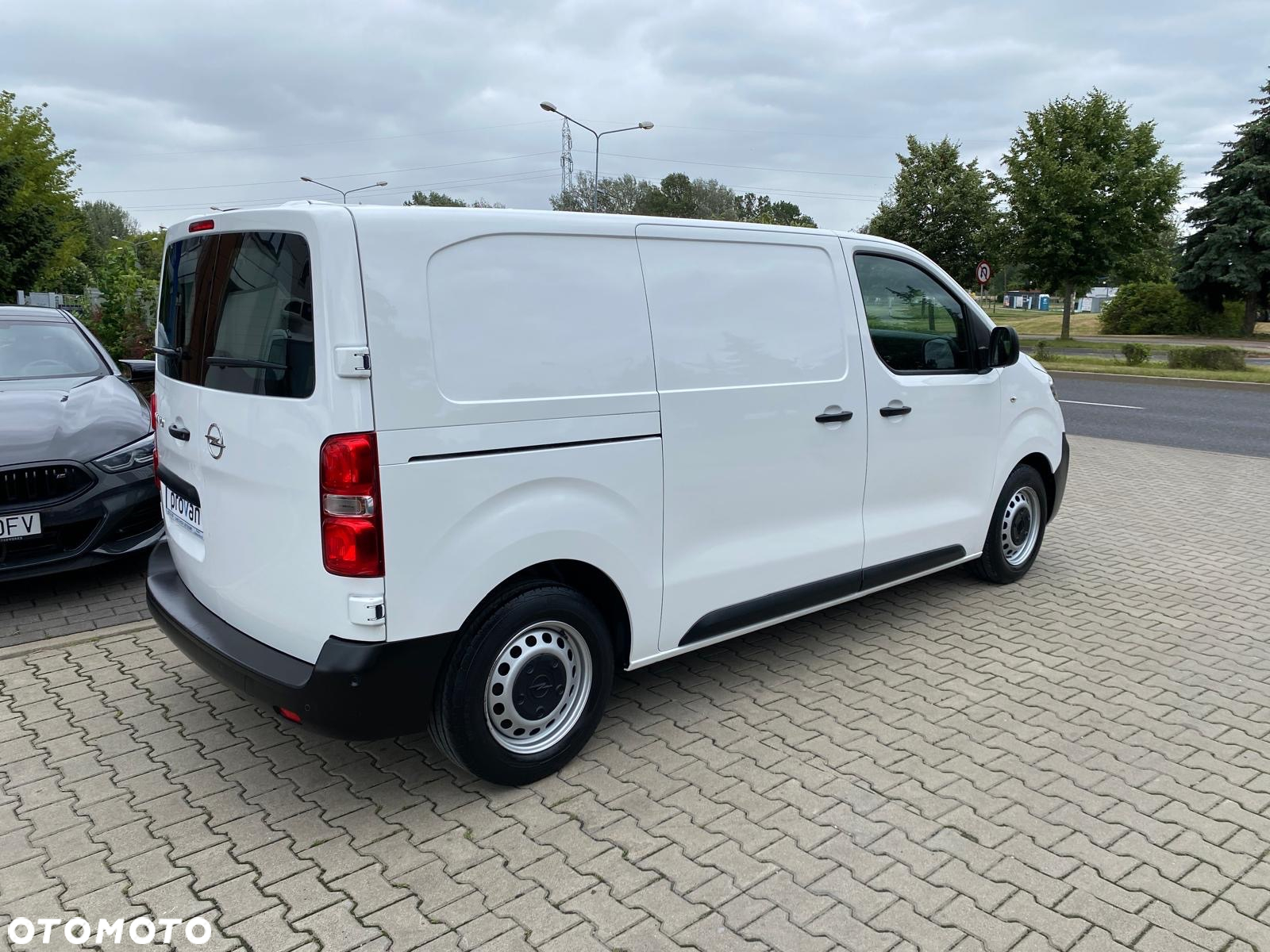 Opel VIVARO L2 NAWIGACJA BEZWYPADKOWY 37.900 PLN netto - 7