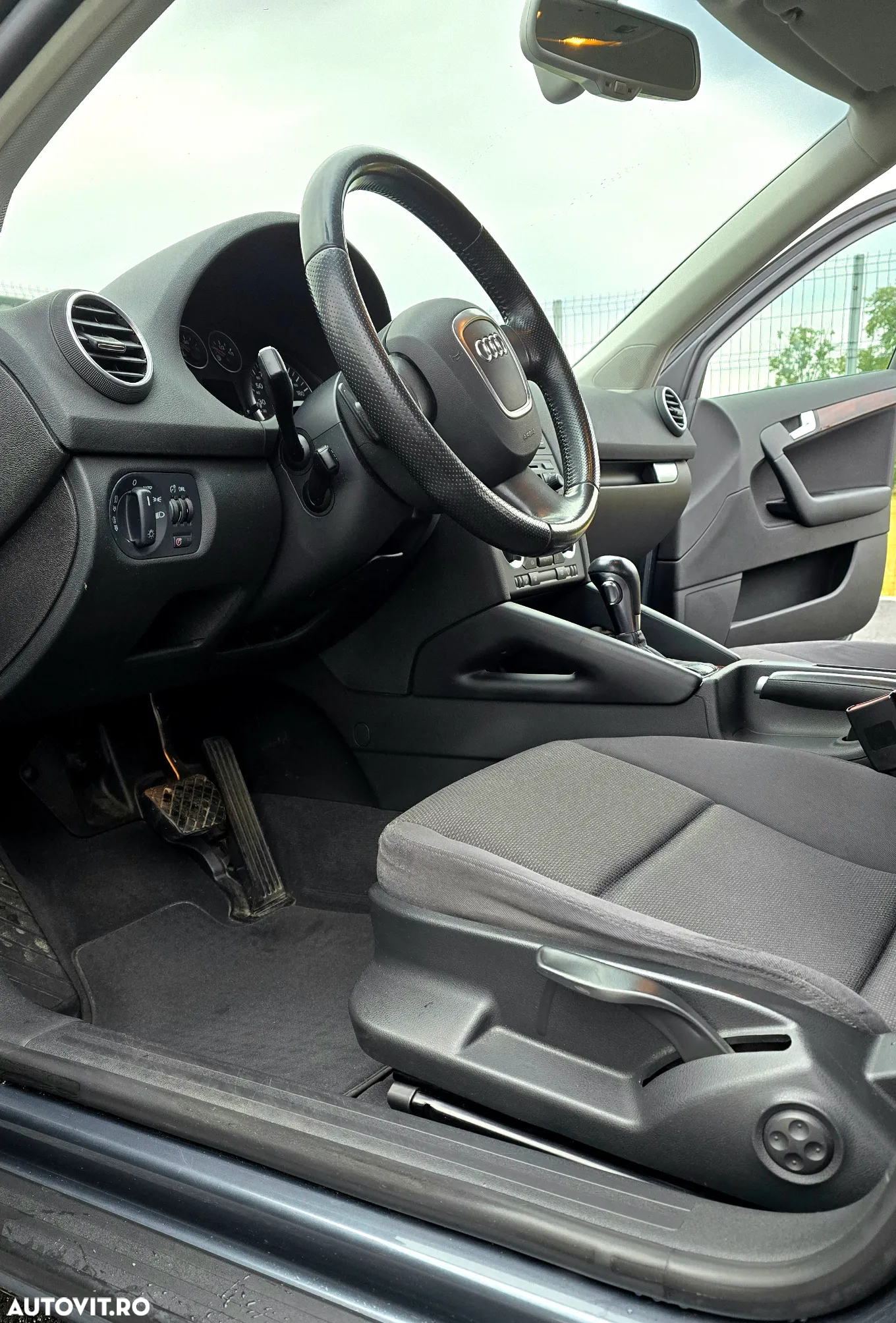 Audi A3 2.0 TDI Sportback DPF (DSG) S tronic Ambiente - 11