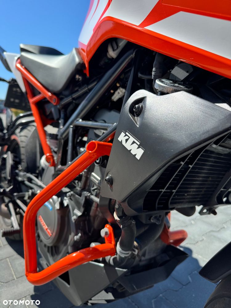 KTM Duke 125 - 12