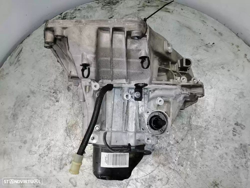 CAIXA VELOCIDADES DACIA SANDERO II 2018 - 10