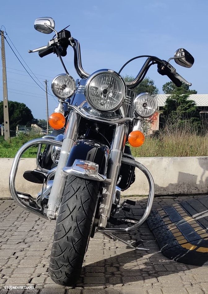 Harley-Davidson FLSTC Heritage Softail - 6