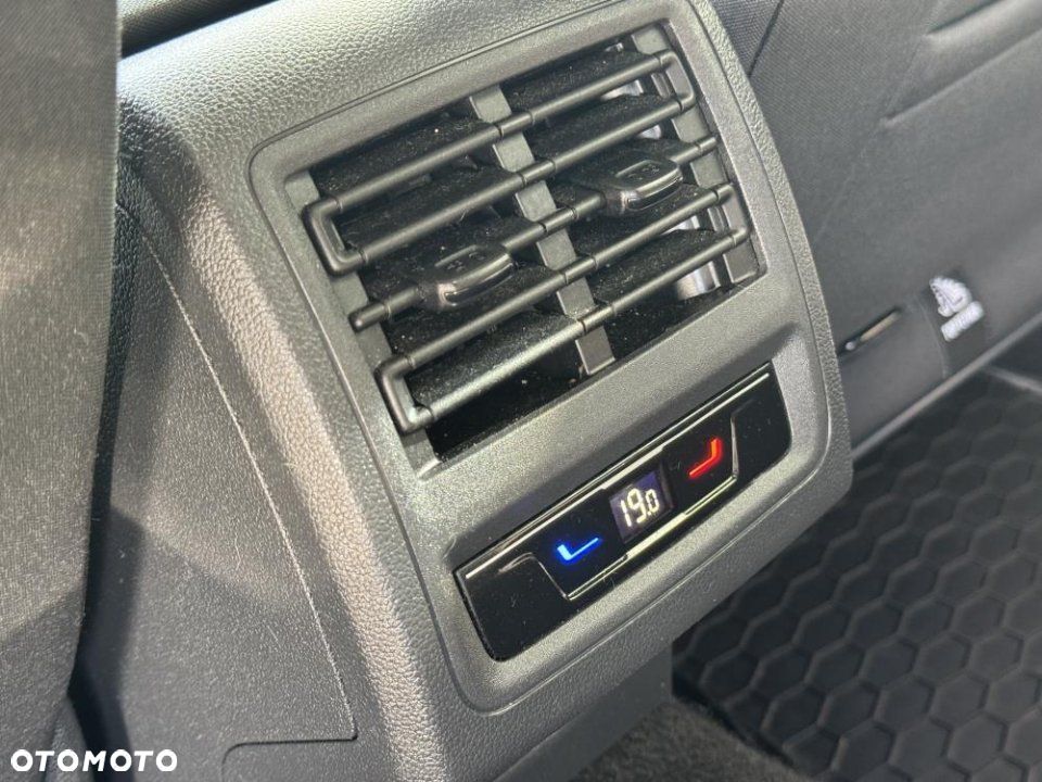 Volkswagen Golf - 9
