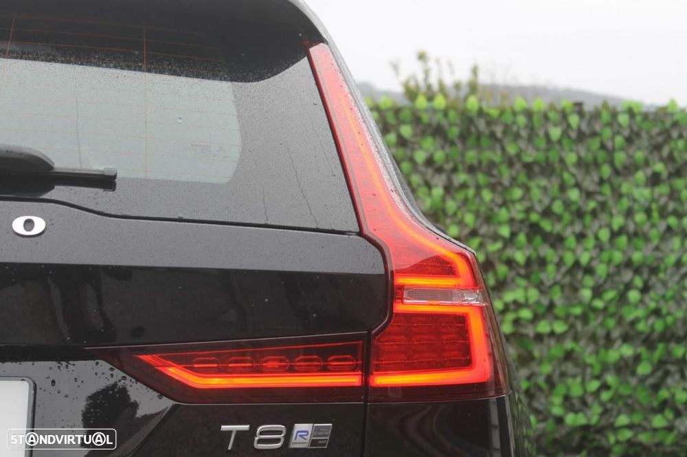 Volvo V60 2.0 T8 AWD TE R-Design - 40