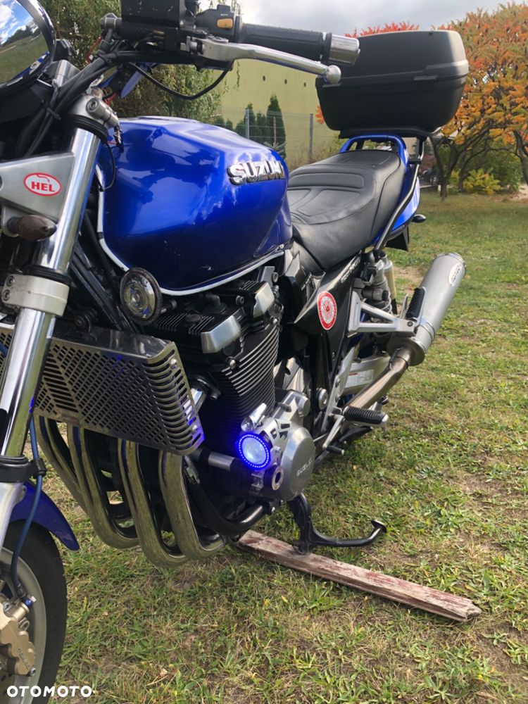 Suzuki GSX - 10