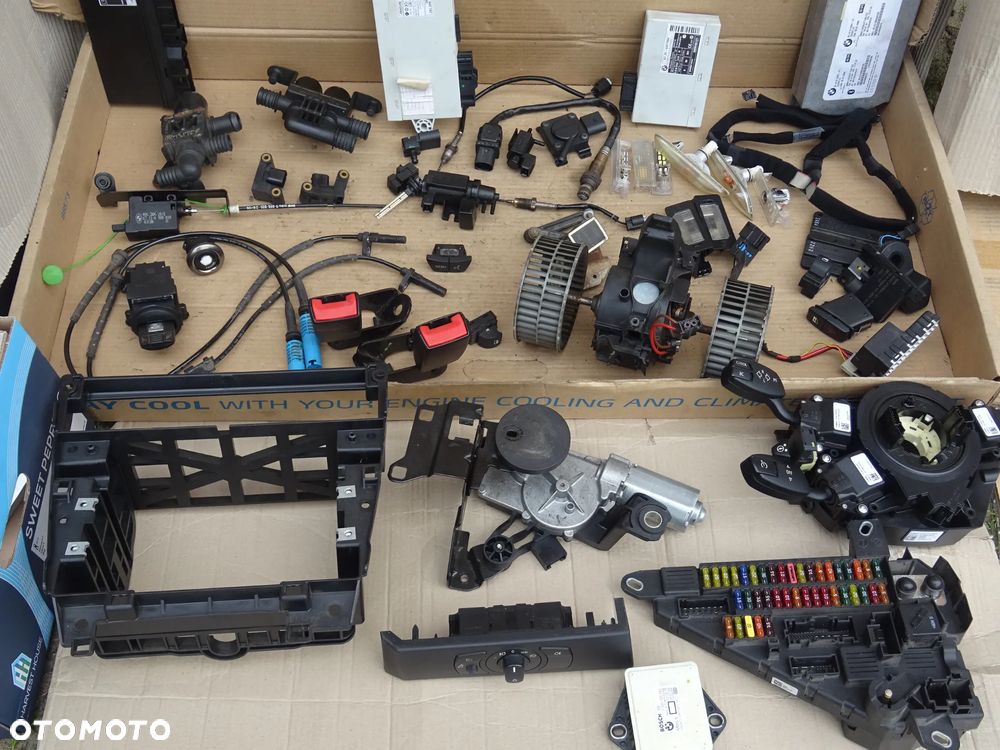 BMW E61 E60 PANEL ZAWÓR OGRZEWANIA PŁYNU NAGRZEWNICY WEBASTO - 3